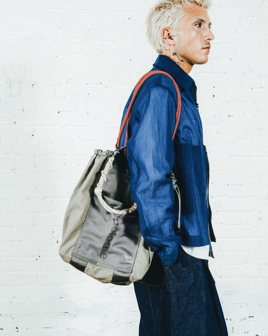 Summit Tote Medium