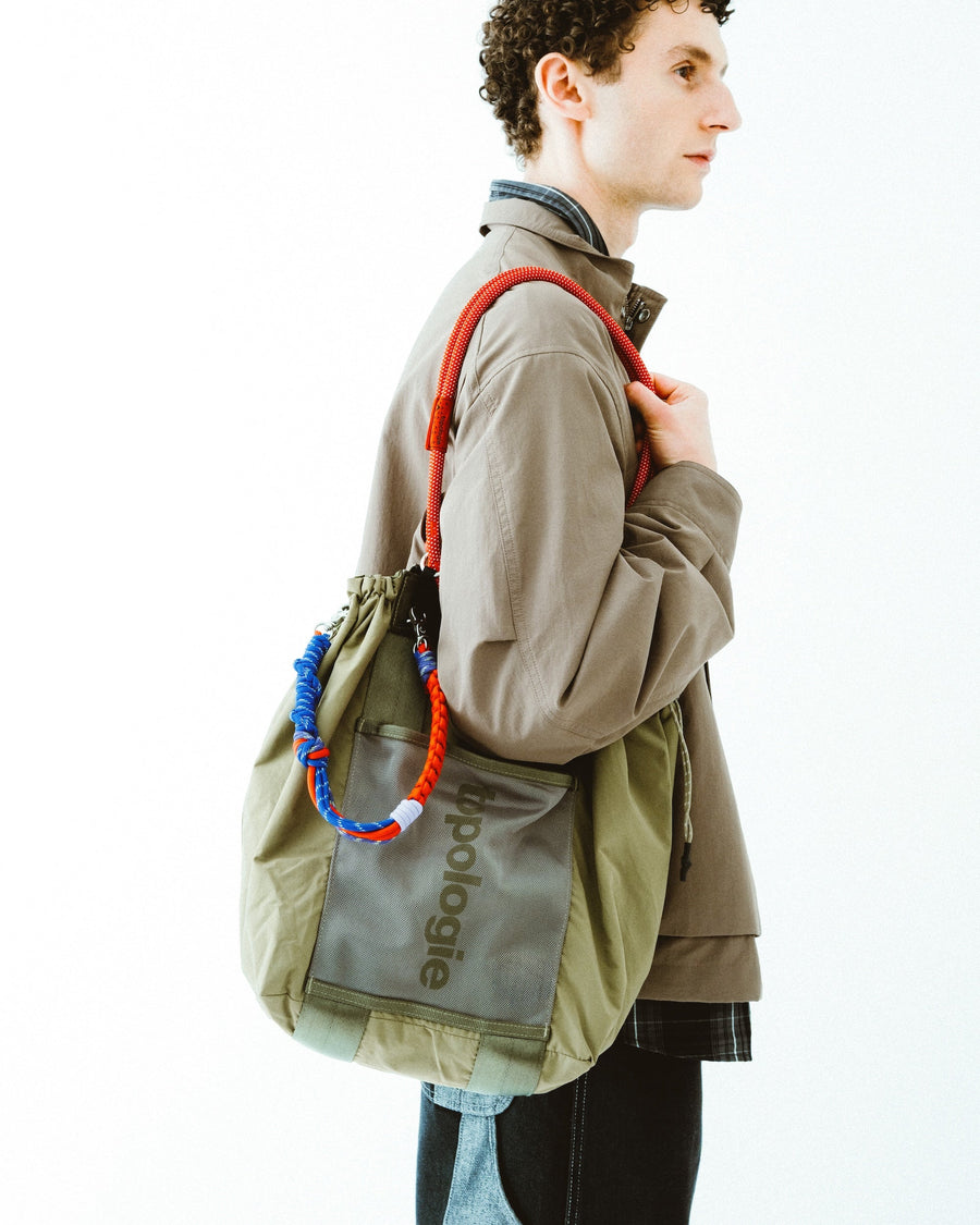Summit Tote Medium