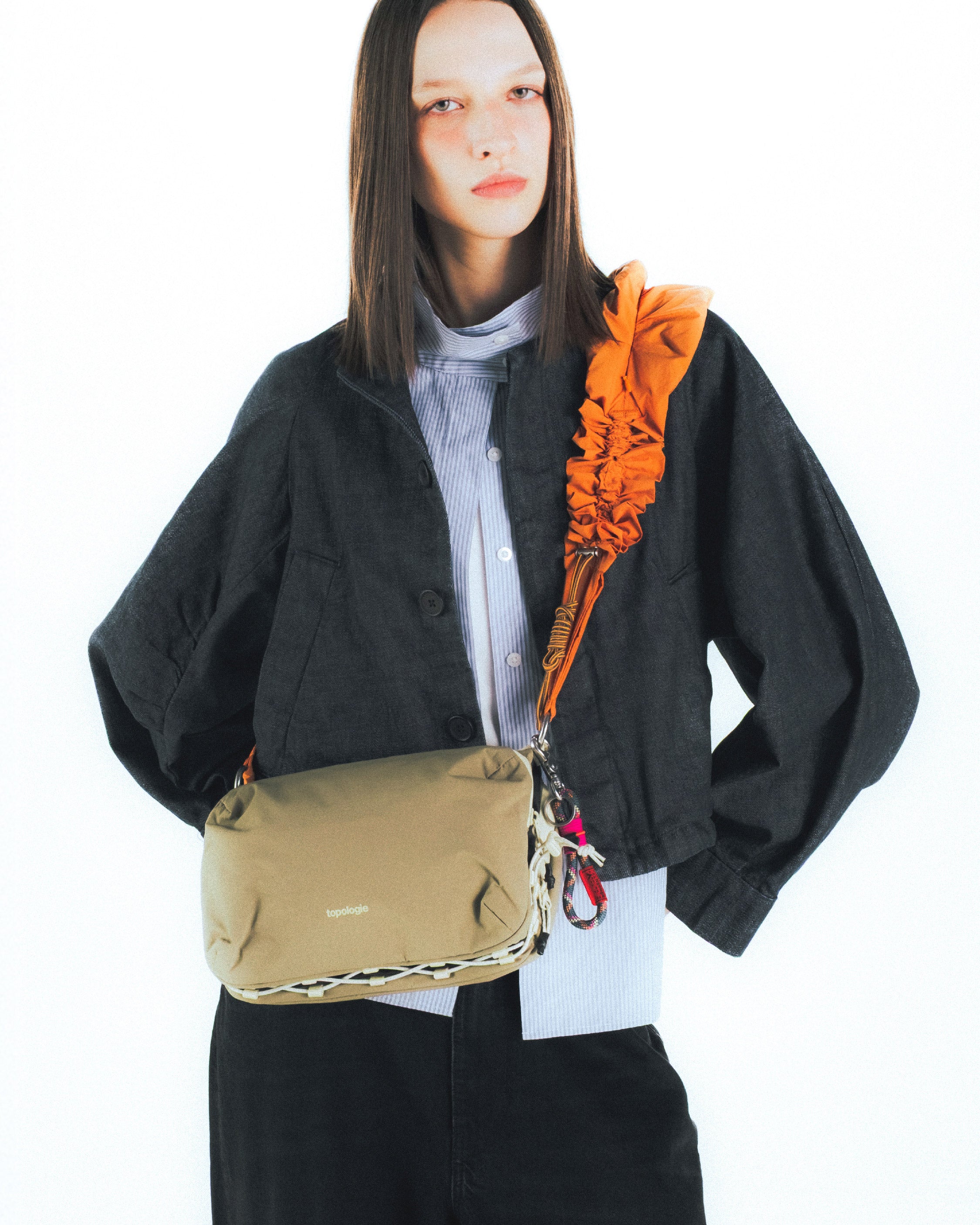 topologie Bottle Sacoche Large 美品　ベージュ Bottle Sacoche Large – Topologie EU