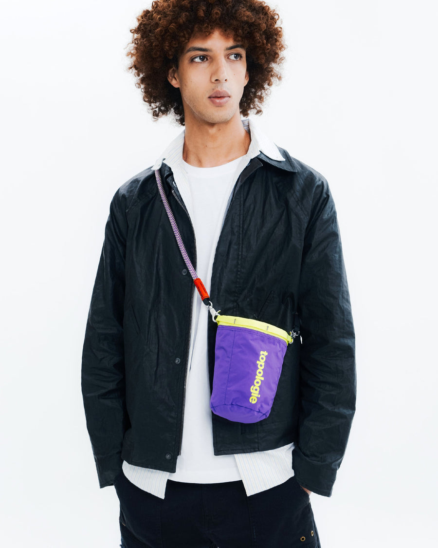 Chalk Bag / Electric Purple / Neon Yellow (Papery) / Bungee Wrist Strap / Chrome (Synthetic Leather)