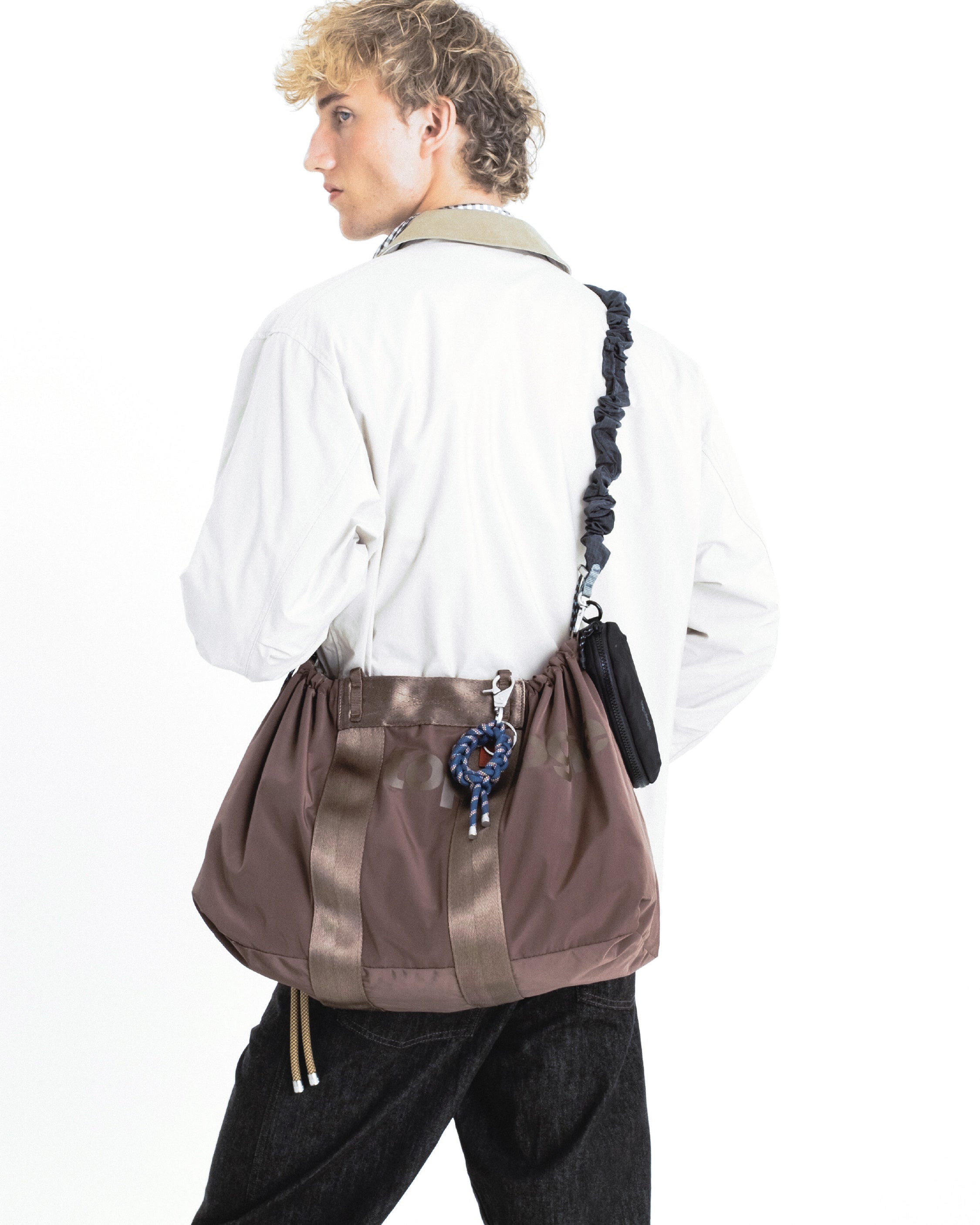 Summit Tote Wide Medium