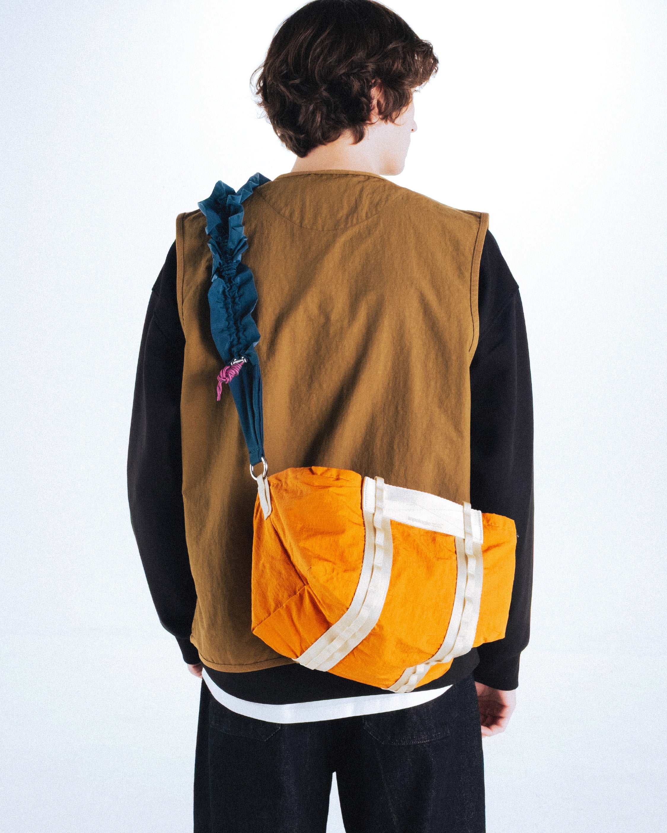 Scrunchie Pocket Sling – Topologie EU