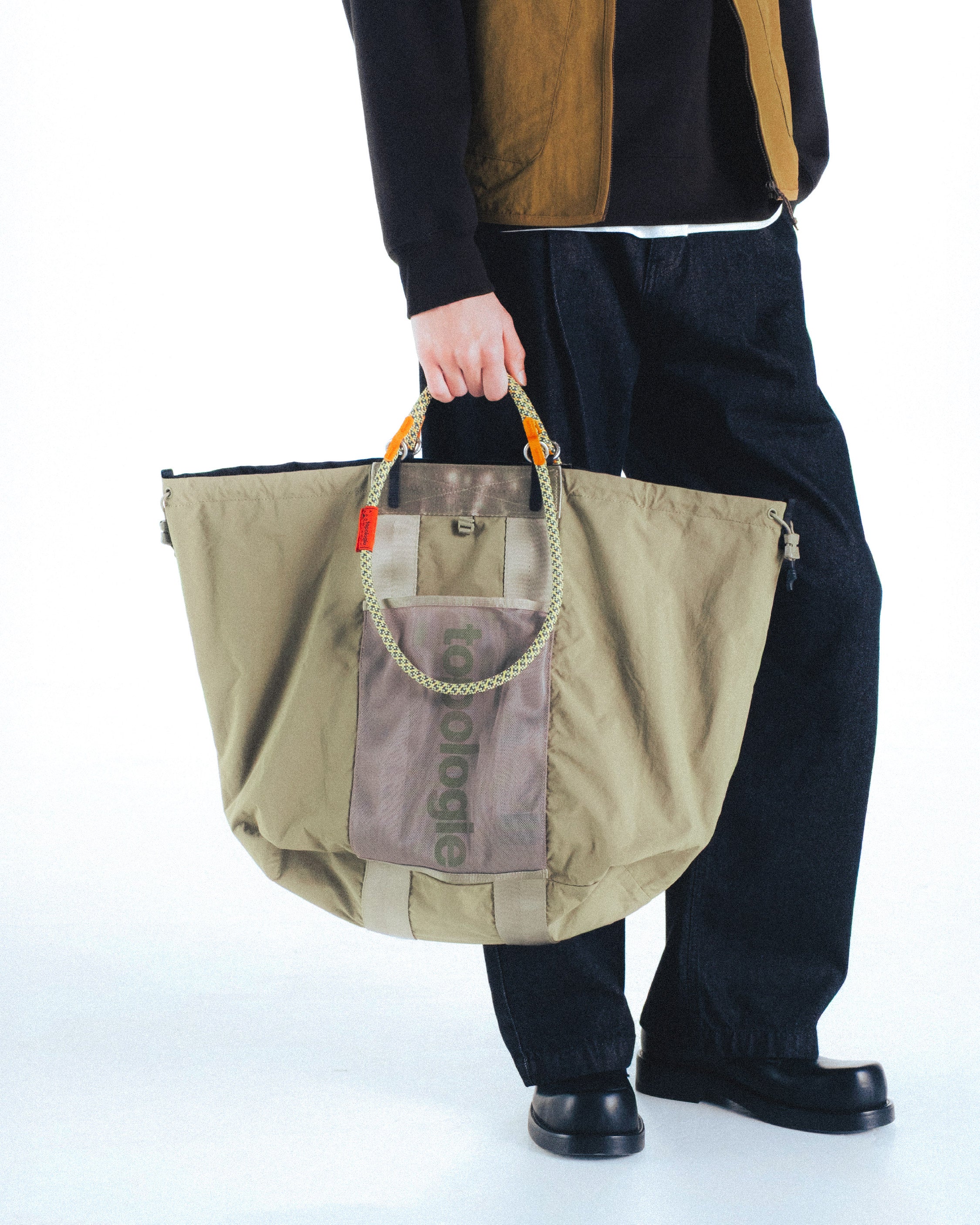 Summit Tote Large