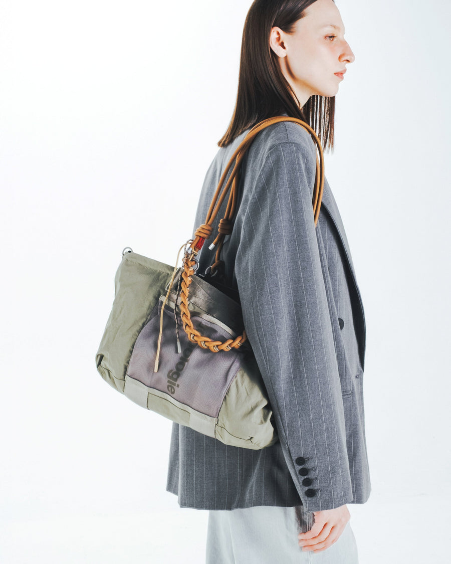 【新品】Topologie SummitTote Wide Small BL Summit Tote Wide Small – Topologie EU