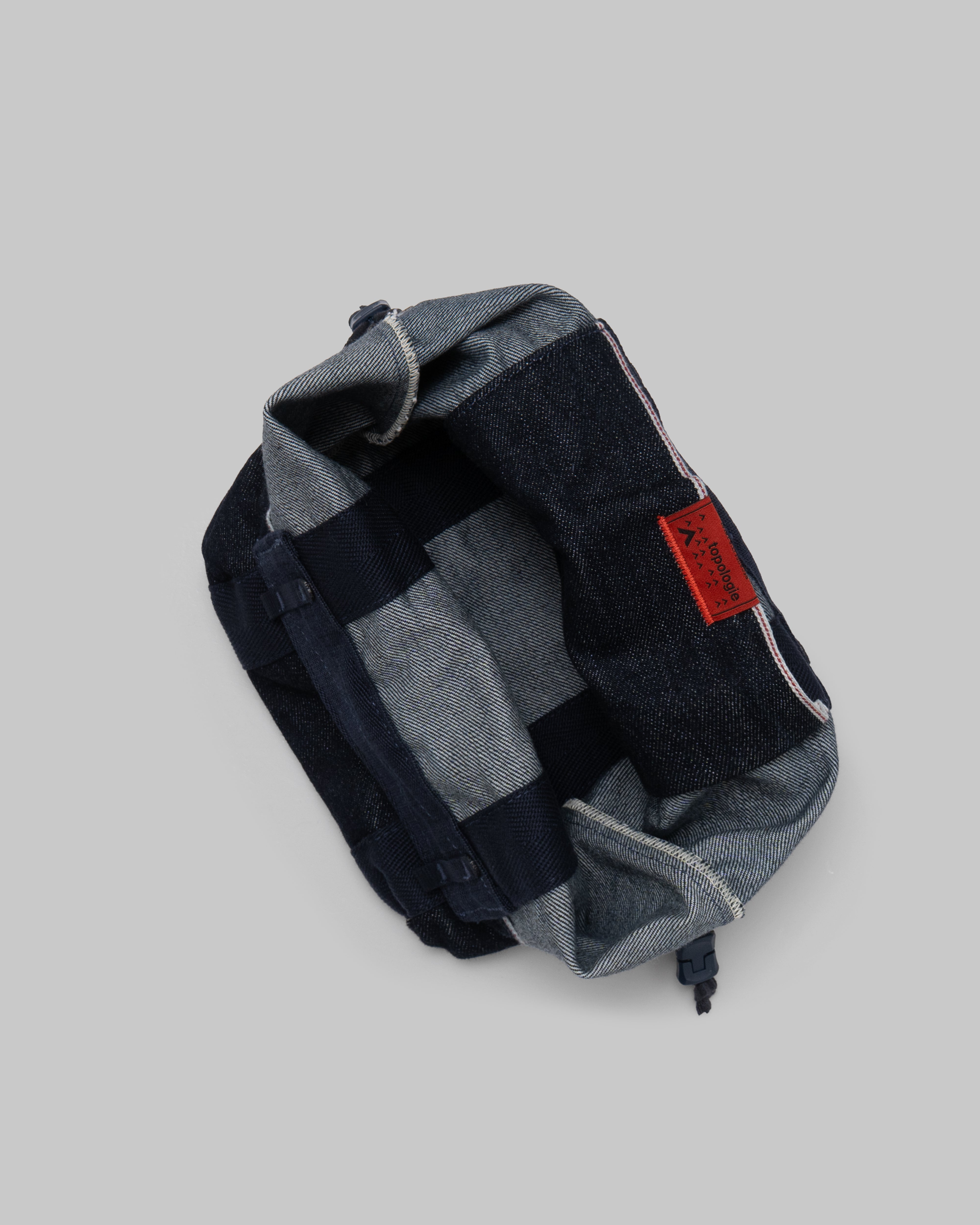 Summit Tote Small – Topologie EU