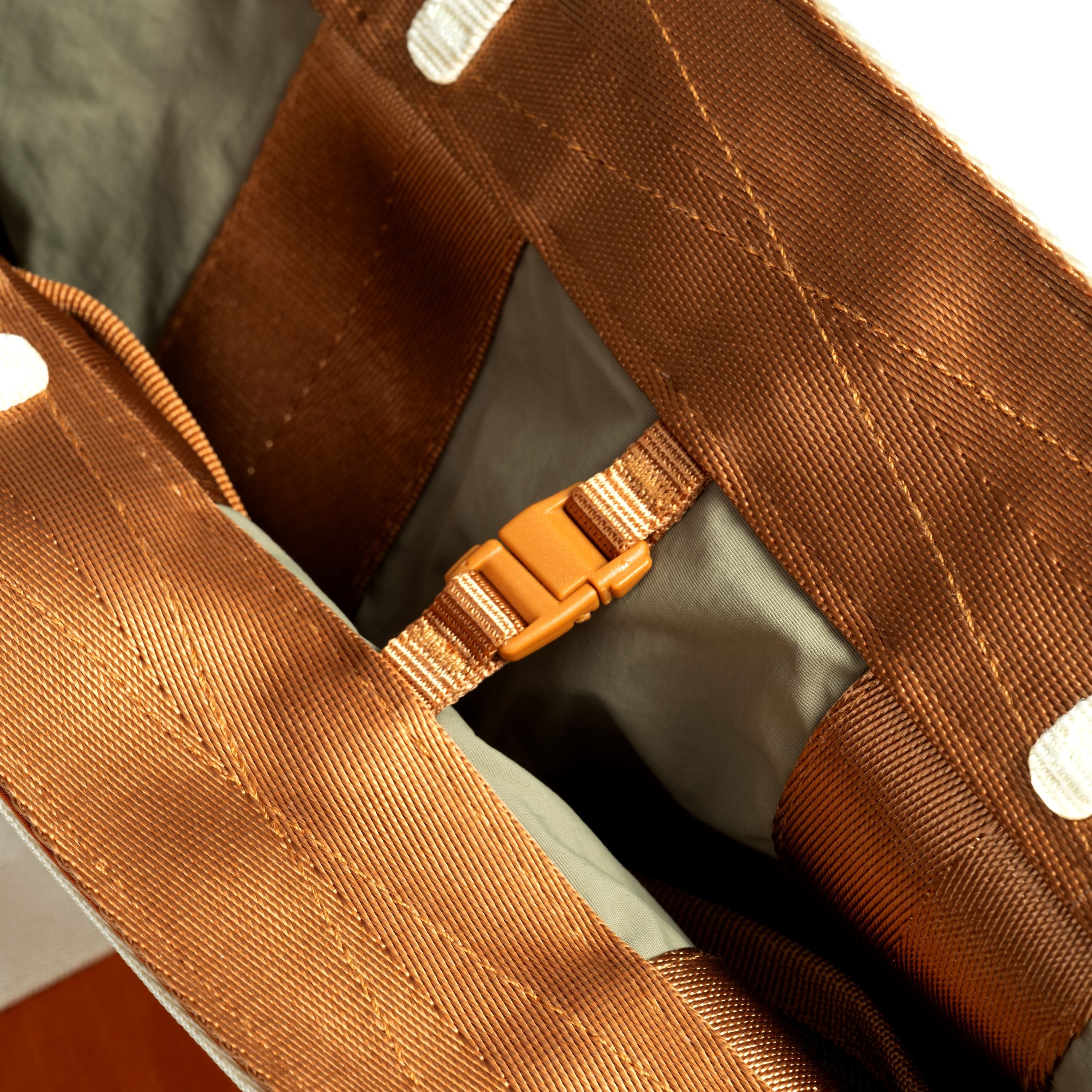 【新品】Topologie SummitTote Wide Small DT Summit Tote Wide Small – Topologie EU
