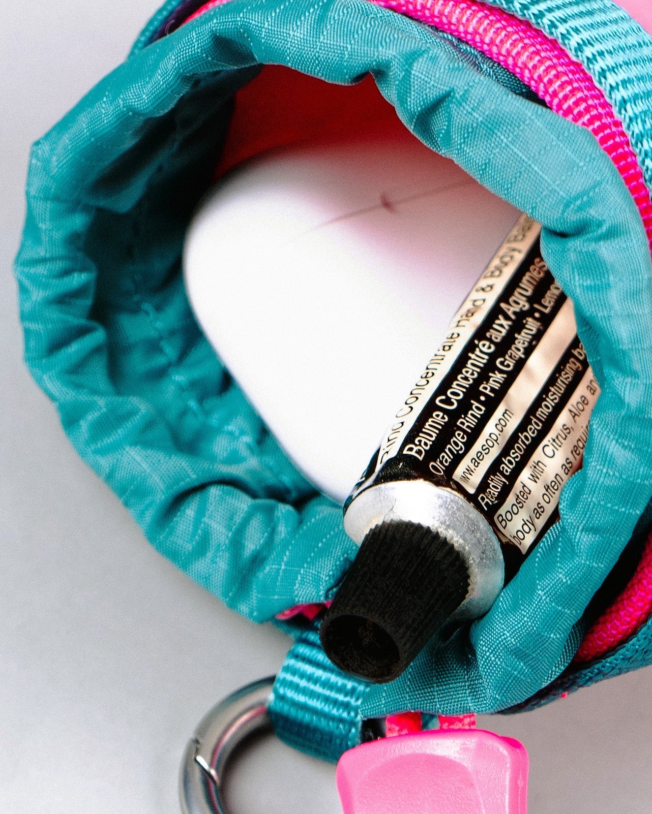 Mini Chalk Bag / Black / Neon Yellow (Papery) / 8.0mm Wrist Strap / Neon Yellow Reflective