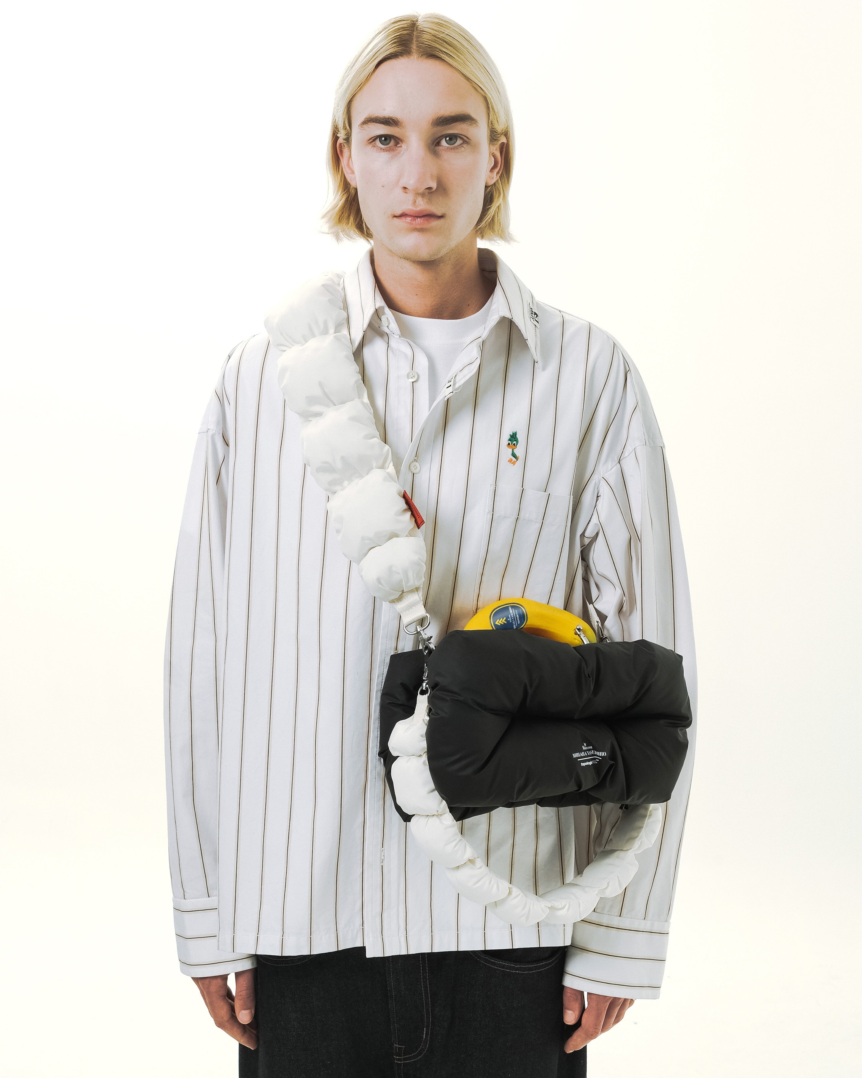Topologie x Maison MIHARA YASUHIRO Banana Bottle Sacoche Medium
