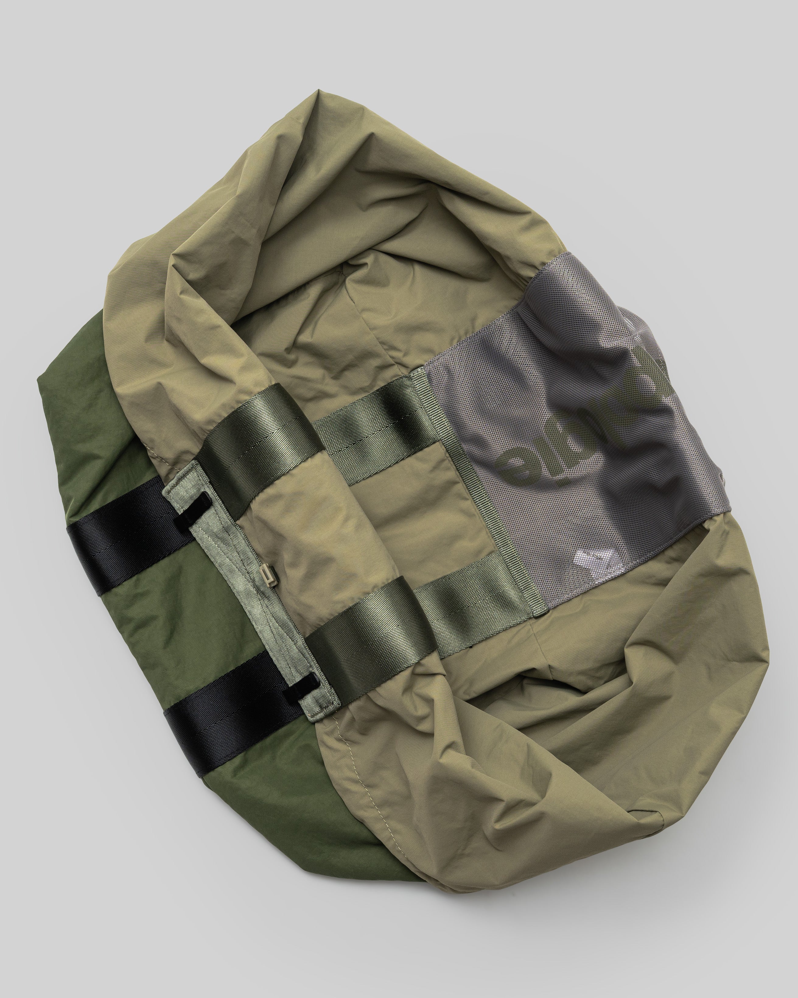 Summit Tote Large